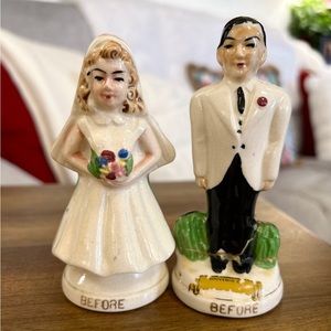 VINTAGE JAPANESE 2 SIDED SALT & PEPPER SHAKERS